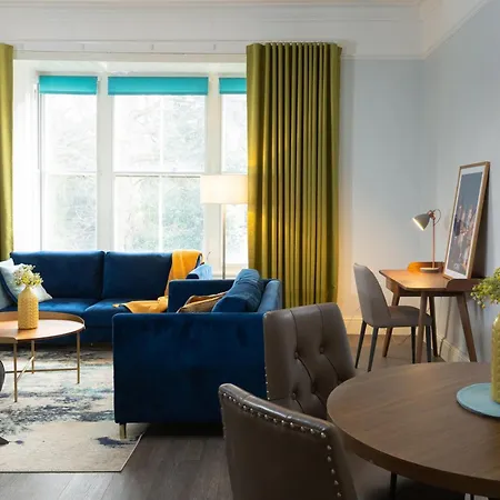 The Falcon - 10 Apartment *