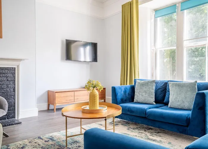 The Falcon - 10 Apartment